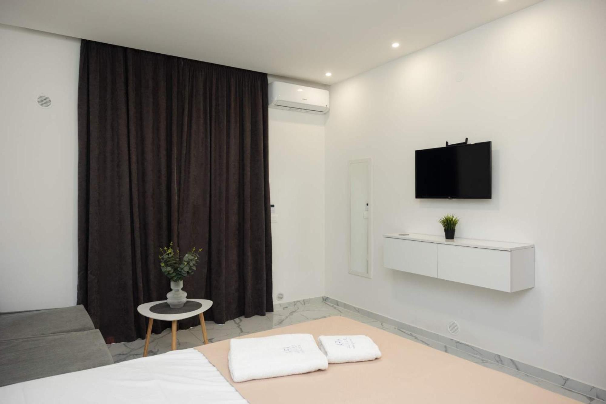 Avgerinos Apartments Polychrono Extérieur photo